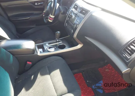 2015 Nissan Altima 2.5 z USA, uszkodzony, nr VIN 1N4AL3AP9FC487785